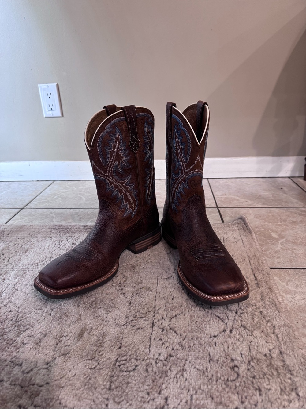 Men's Ariat’s Sport Wide Square Toe Leather Western Cowboy Boots size 10D